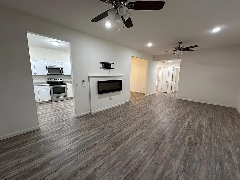 University Park Apartments — Photo 120