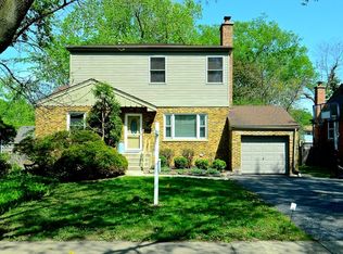 4411 Elm St, Downers Grove, IL 60515