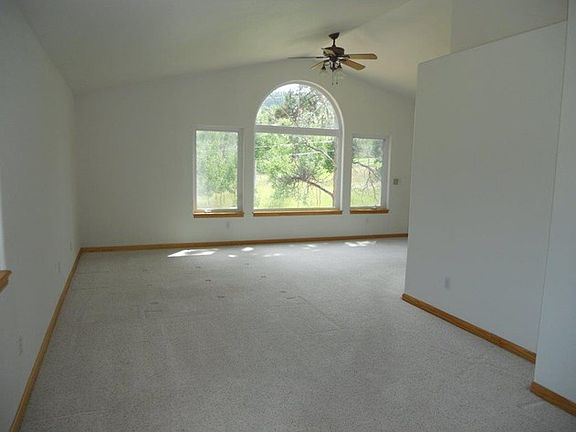 Additional Living Room