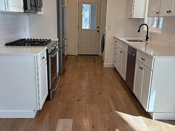 563 E 3000 N — exterior photo