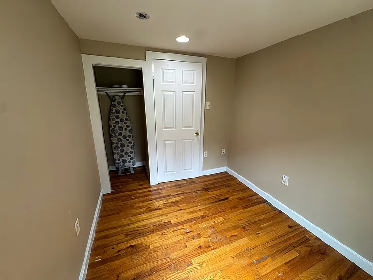 1st Bedroom that could be Office