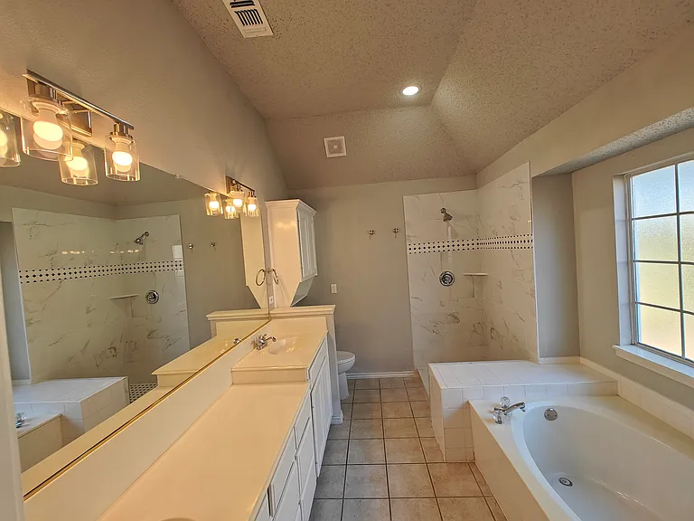 8504 Pebblebrook Dr — Photo 9