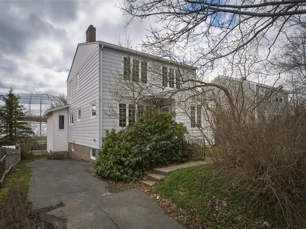 23 Whiteway Street, St. John's, NL A1B1J9