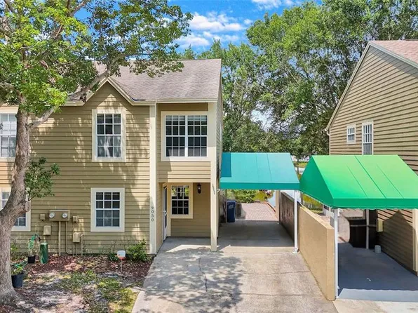 9050 Lake Place Ln, Tampa, FL 33634