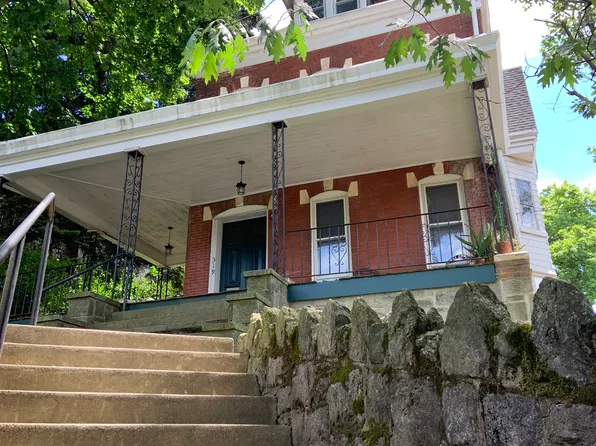 319 Green Ln Floor 3, Philadelphia, PA 19128