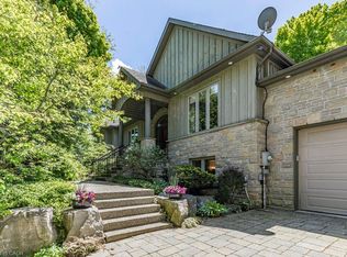 32 Brookside Ave, Ancaster, ON L9G2X5