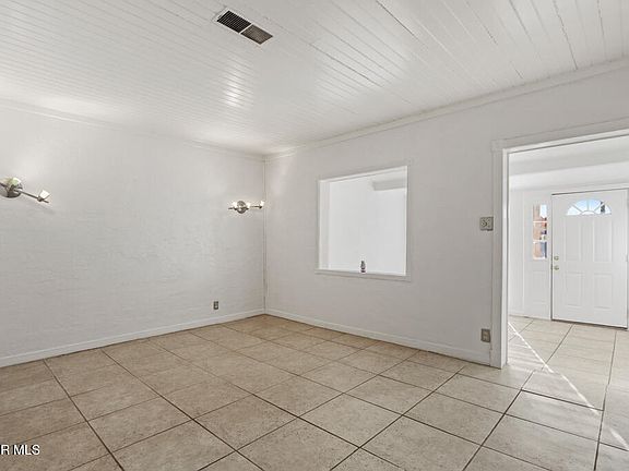 5th image of 3410 N Stanton St