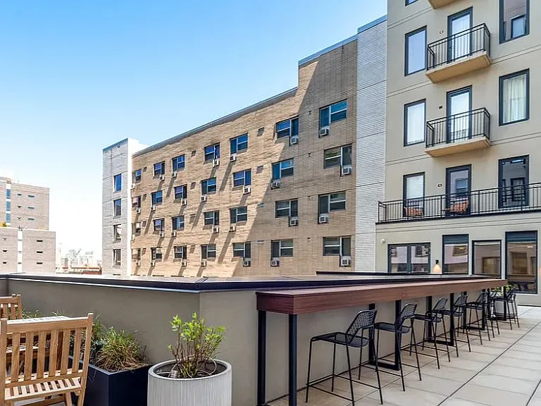 58 Vanderbilt Ave #6N — Photo 13