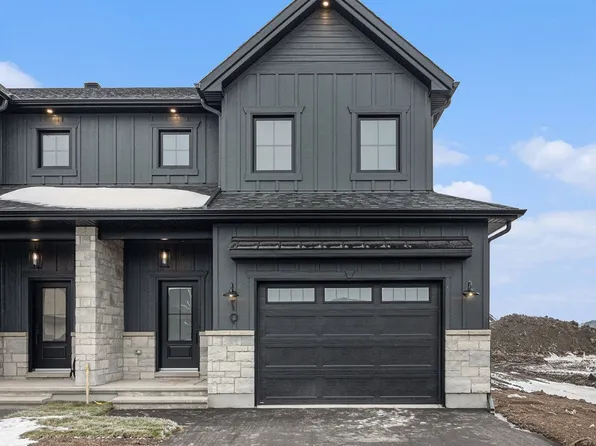 61 Helen St, North Stormont, ON K0A 1R0