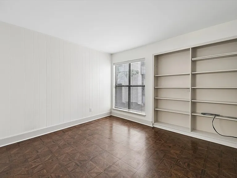 3618 Gillespie St #108 — Photo 9