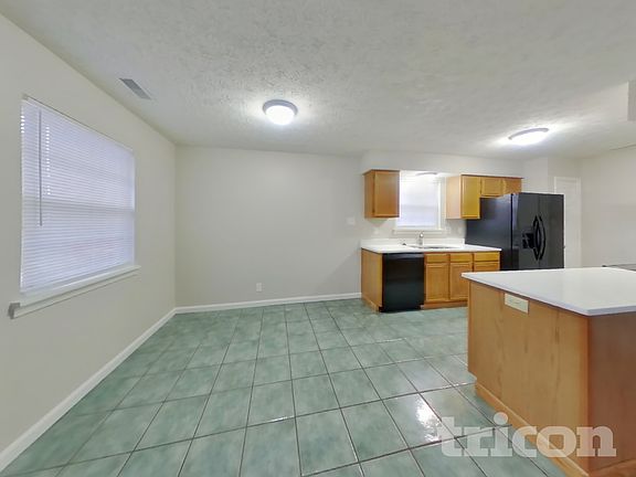 4th image of 1712 Beckenbauer Ln