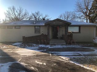 8701 E 63rd St, Kansas City, MO 64133