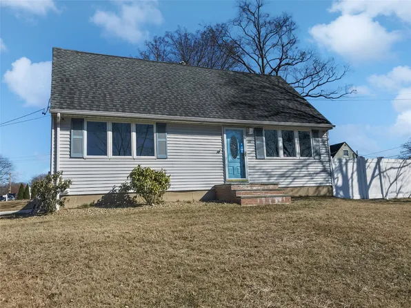 30 Lehigh, Brookhaven, NY 11720