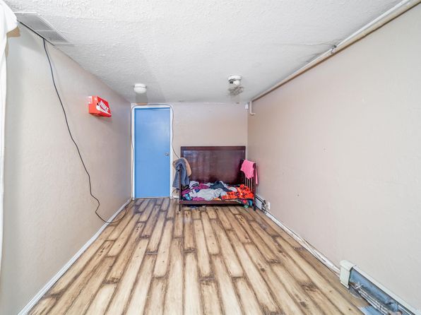 5306 47th St, Wetaskiwin, AB T9A 1E3