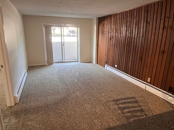 3rd image of 3146 Lakeside Dr APT 106