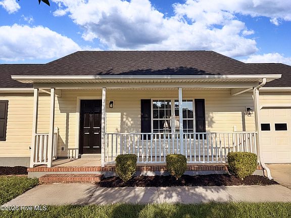 3rd image of 107 Goldie Lane