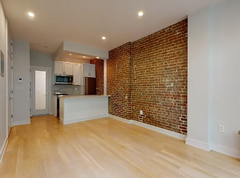 216 E 84th St #3C — Photo 4