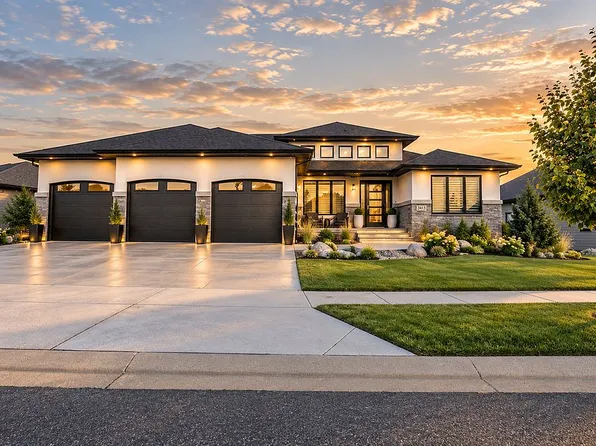 5817 Heritage Ridge Rd, Bismarck, ND 58503