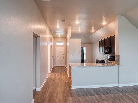 4th image of 2210 John Ross Ct
