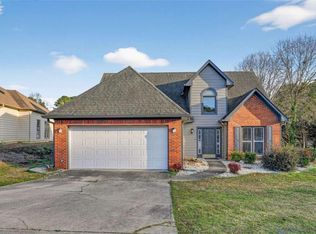 7700 Lakeshore Ct, Riverdale, GA 30296