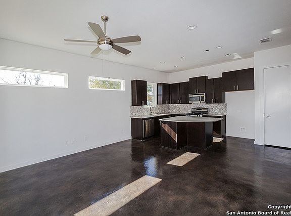 4th image of 232 E Cevallos St #102