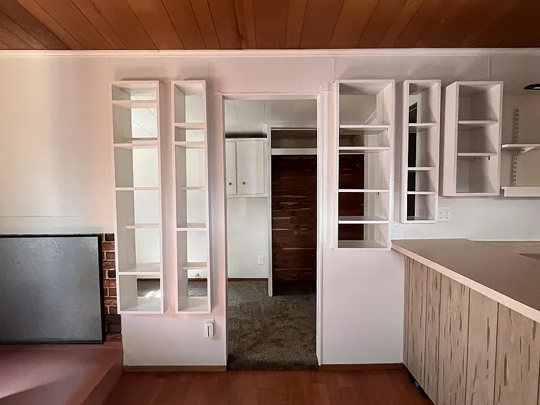 12524 Valley View Rd — Photo 5