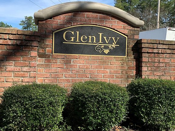 3rd image of 702 Glen Ivy