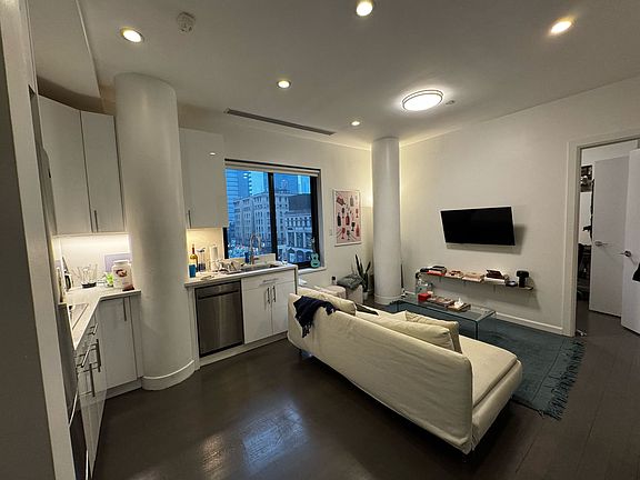4th image of 830 8th Ave #4B
