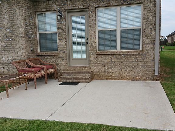 4th image of 9 Nandina Ln SW