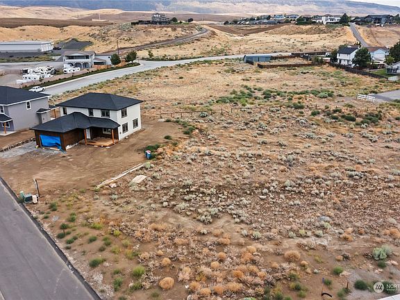 4th image of 2512 Plateau Drive