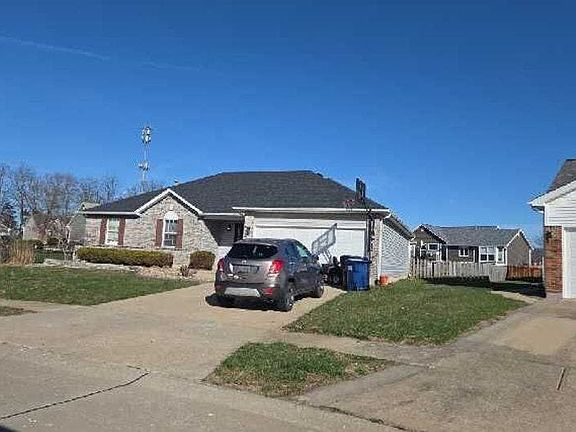 2nd image of 119 Fleur De Lis Dr