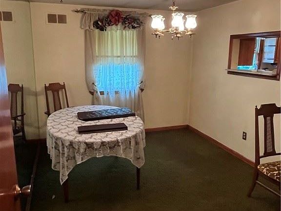 4th image of 8 Benjamin Dr