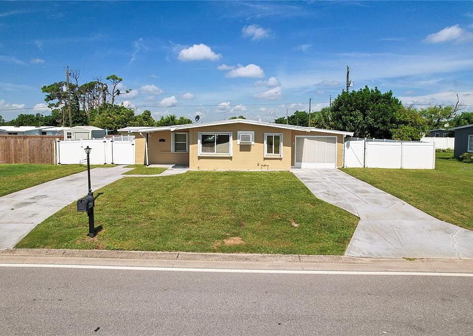 1st image of 440 PALMETTO DRIVE NE