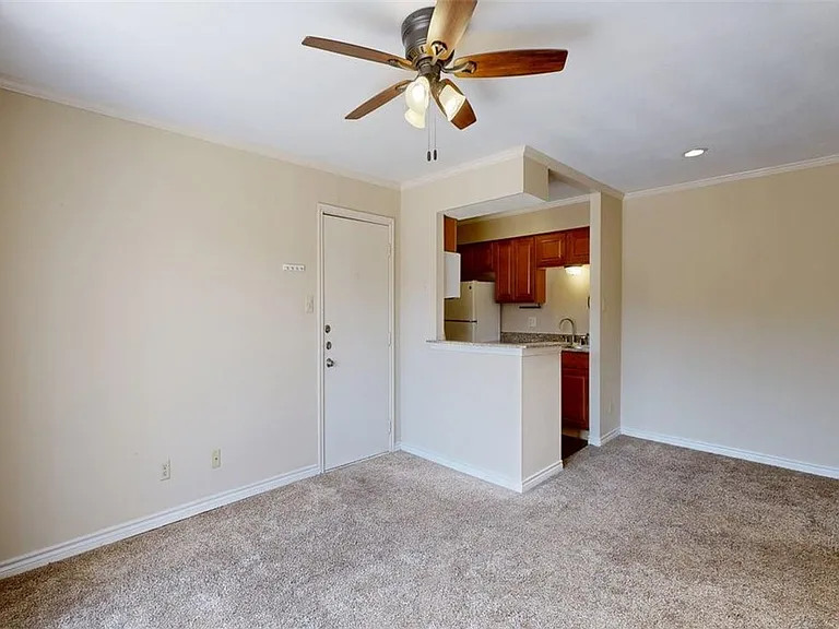 904 University Oaks Blvd #20 — Photo 3