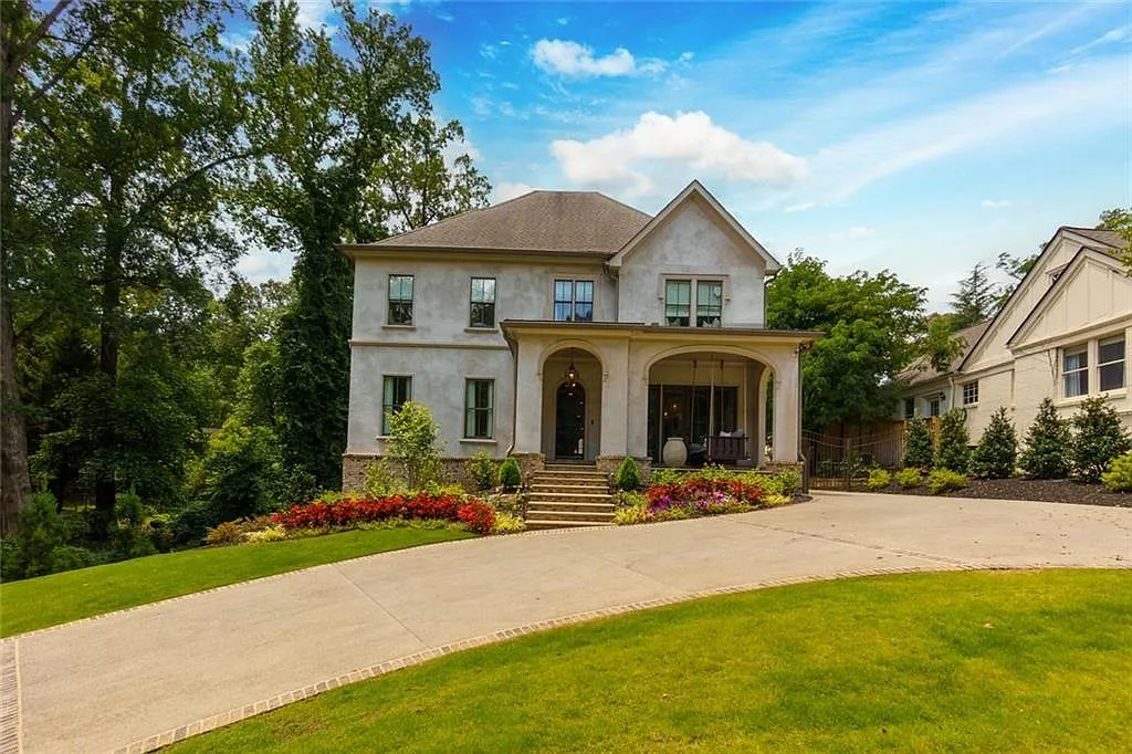 5 bed, 5.5 bath, 4498 sqft, $19,500 — Photo 3