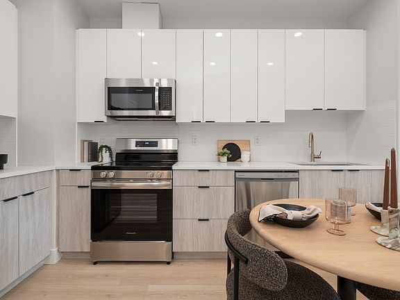 3rd image of 45754 Wellington Ave #509