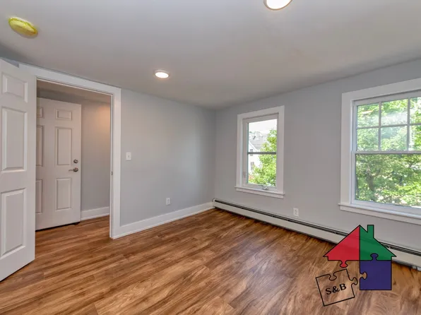 166 N. Winooski Ave, 166 N Winooski Ave Unit 3, Burlington, VT 05401