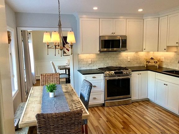 4th image of 24 Barkentine Cir
