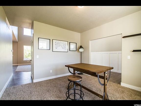 4th image of 88 E Anchor Way