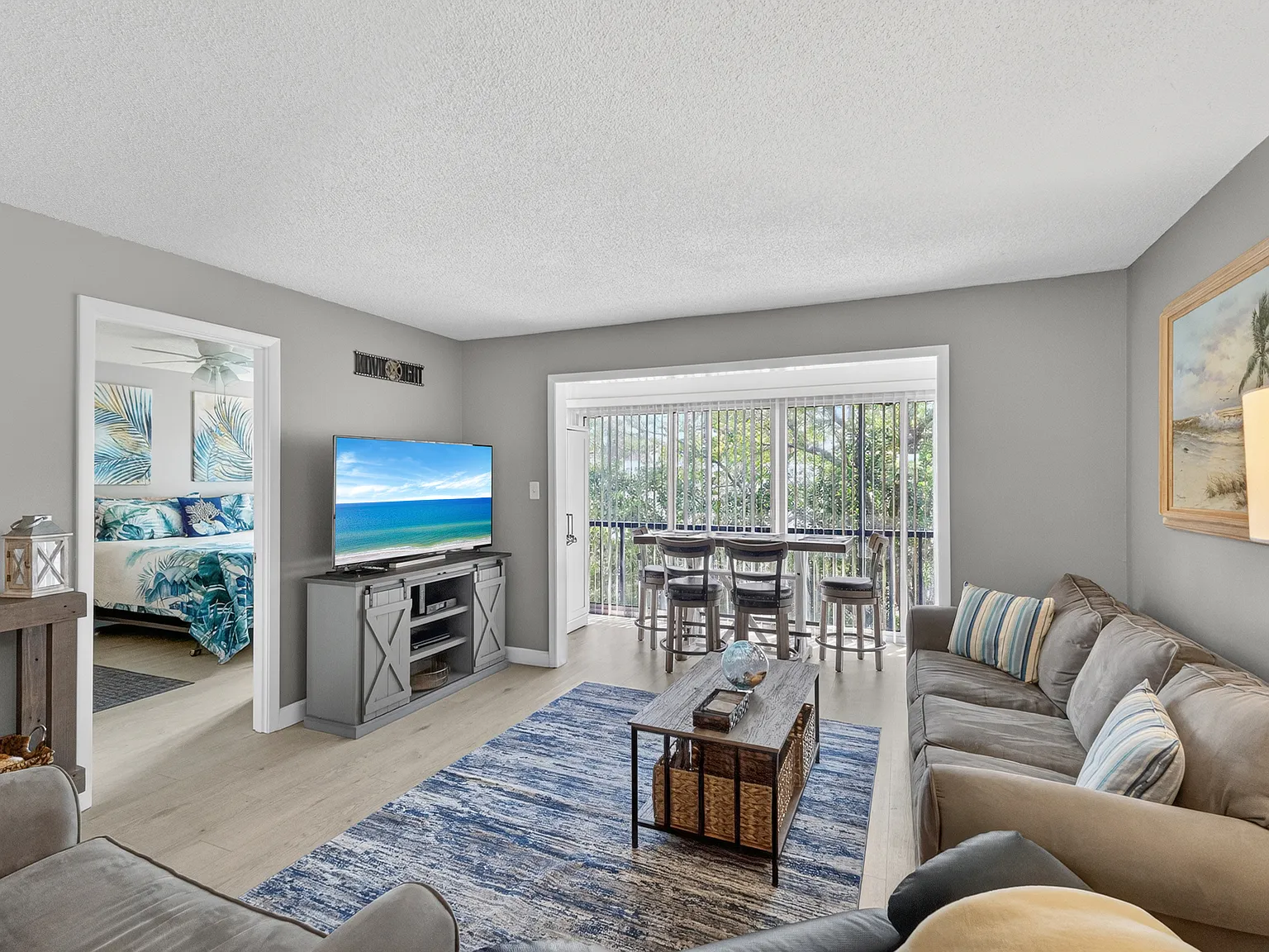 2 bed, 980 sqft, $5,500 — Photo 2