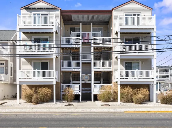 3200 Landis Ave APT D, Sea Isle City, NJ 08243