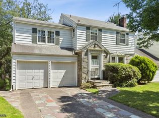 146 Overlook Ter, Bloomfield, NJ 07003