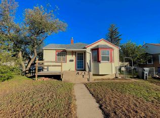 2004 E 22nd St, Cheyenne, WY 82001