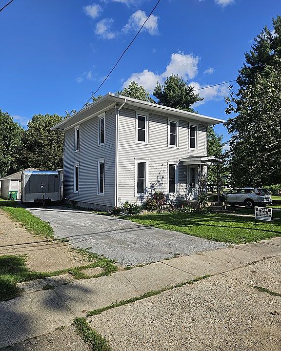 1st image of 216 N Nottawa St
