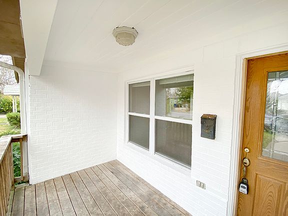 Covered Front Porch
