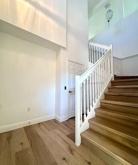 7842 Exeter Blvd E — Photo 35