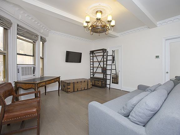 2nd image of 24 5th Ave APT 919