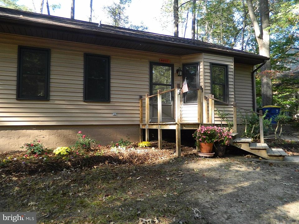 1st image of 44517 White Pine Ct