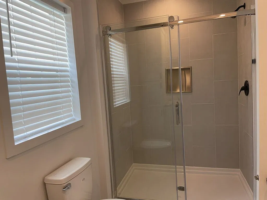2 bed, 2.0 bath, 1669 sqft, $1,599 — Photo 4