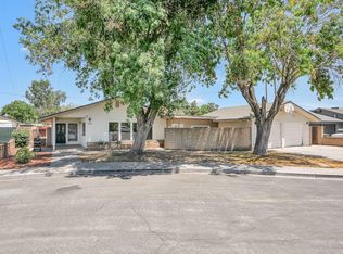 10753 Jensen St, Armona, CA 93202